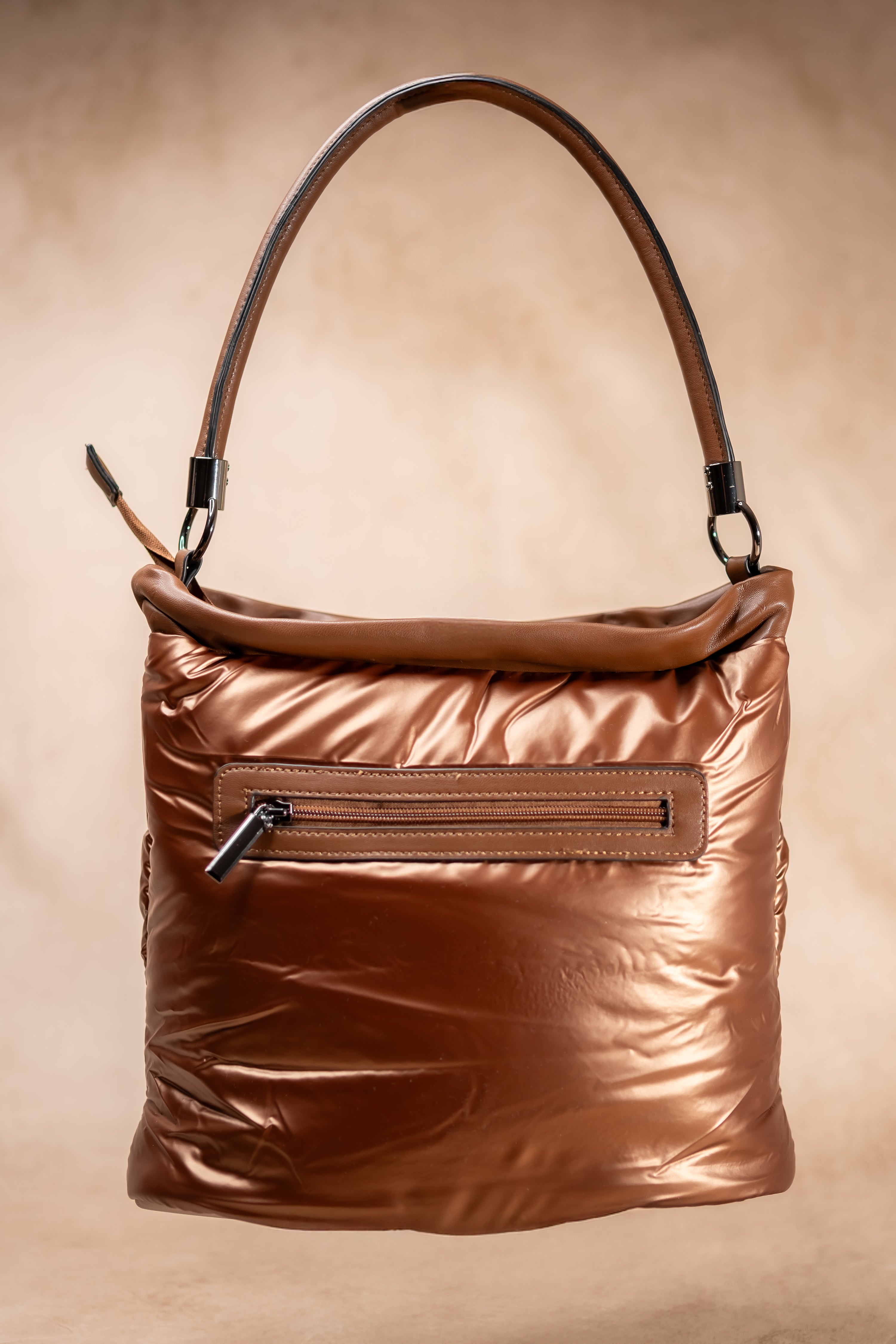 Schultertasche mit Stepp-Optik, metallic-coffee