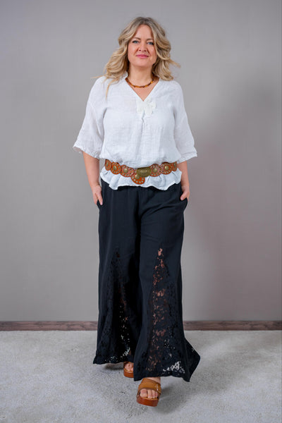 Weite Hose mit Spitzendetail, schwarz