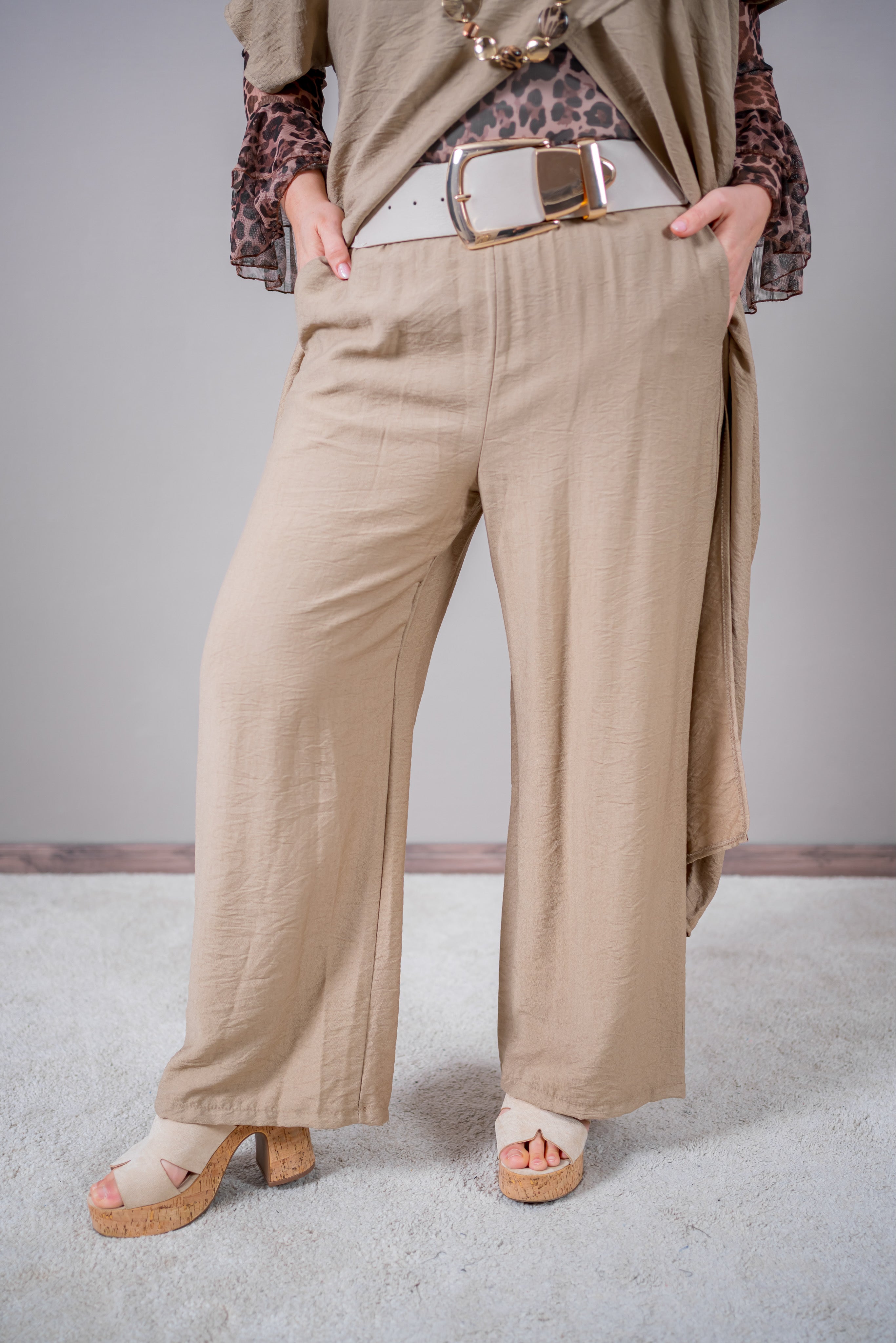 Weite Hose, camel
