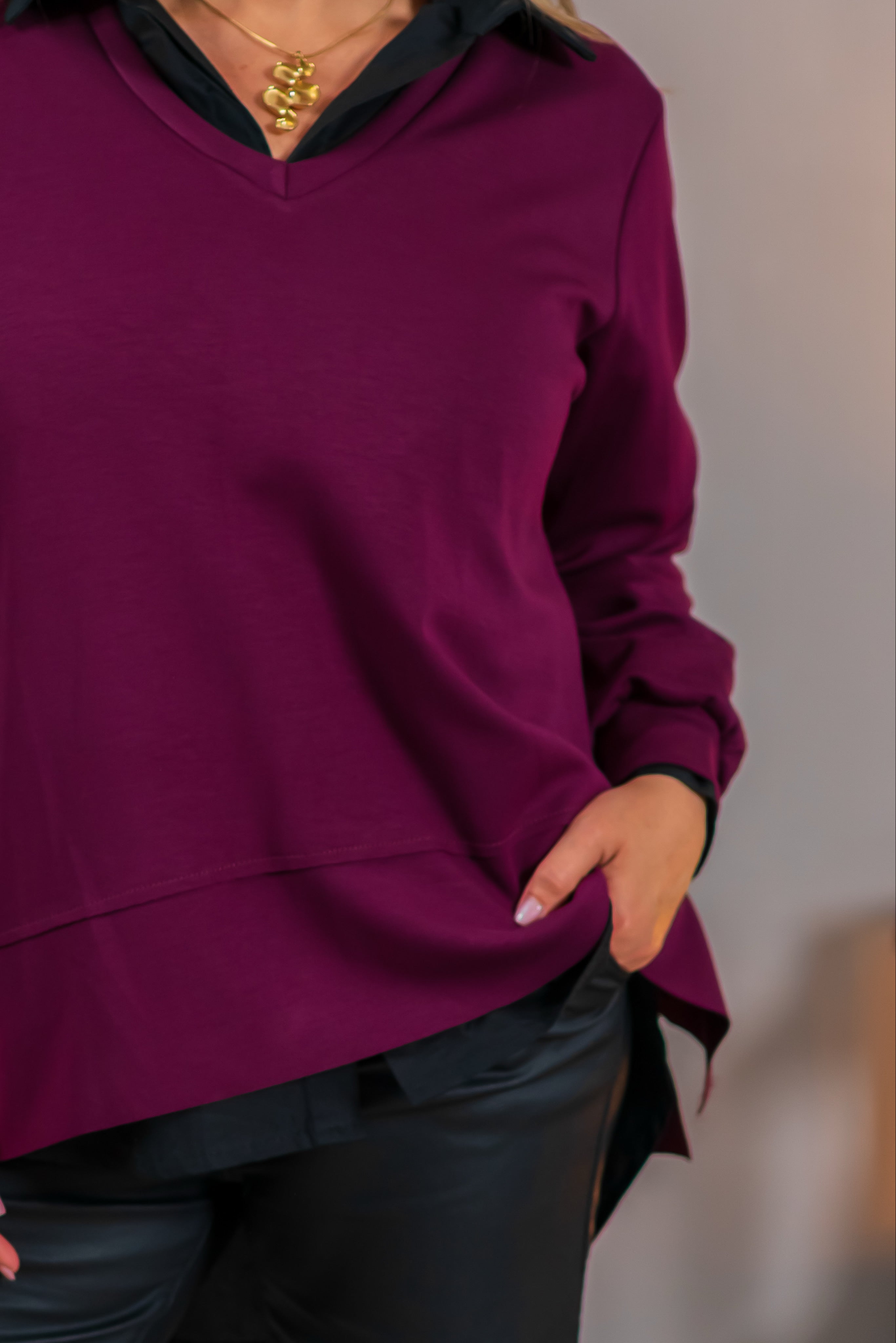 Oversize Sweatshirt mit V-Ausschnitt, magenta