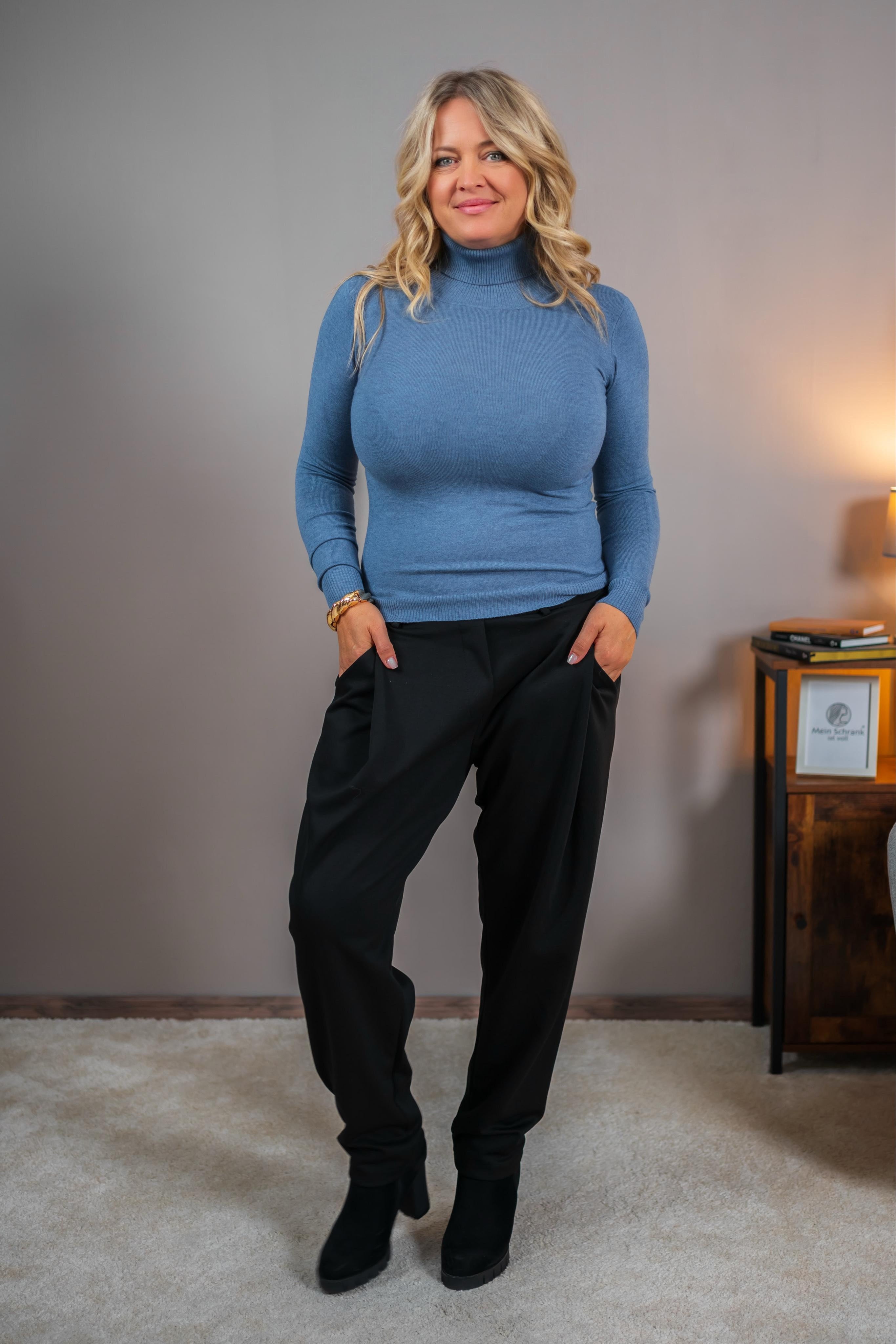 Klassischer Rollkragenpullover, jeansblau