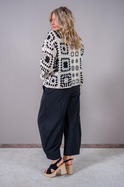 Häkeljacke mit stylischem Muster, creme/schwarz