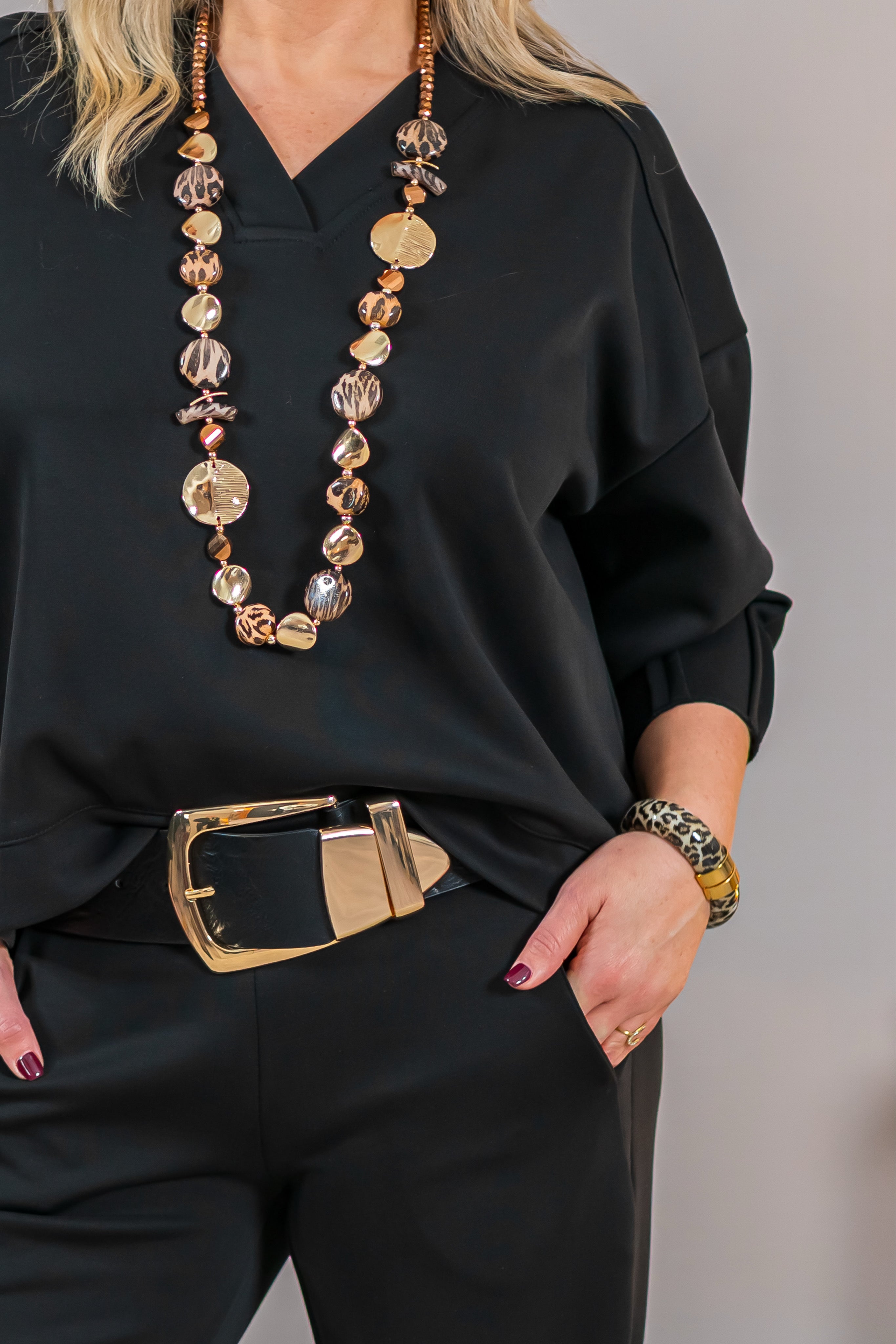 Elegantes Sweatshirt mit V-Ausschnitt, schwarz