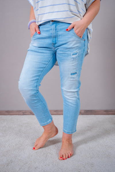 Jeans im Destroyed-Look, hellblau