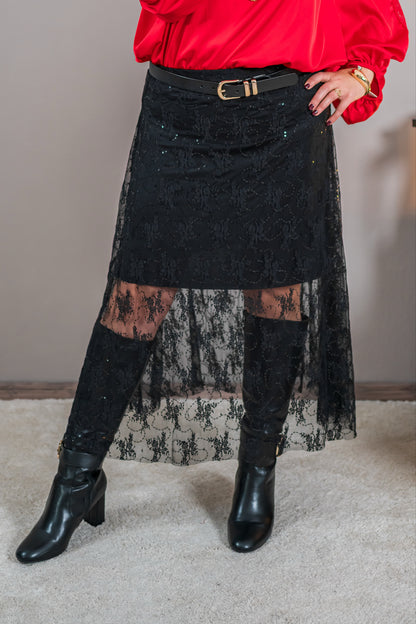 Schwarzer Midirock mit Spitze