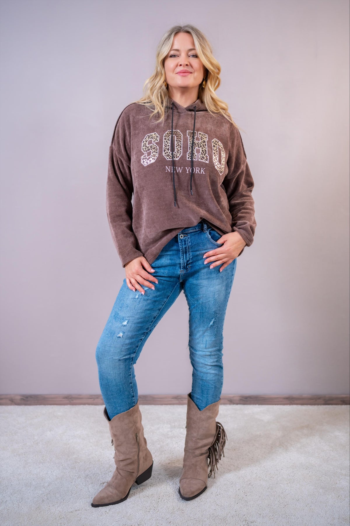 Kapuzenpullover in Feincord-Optik, braun