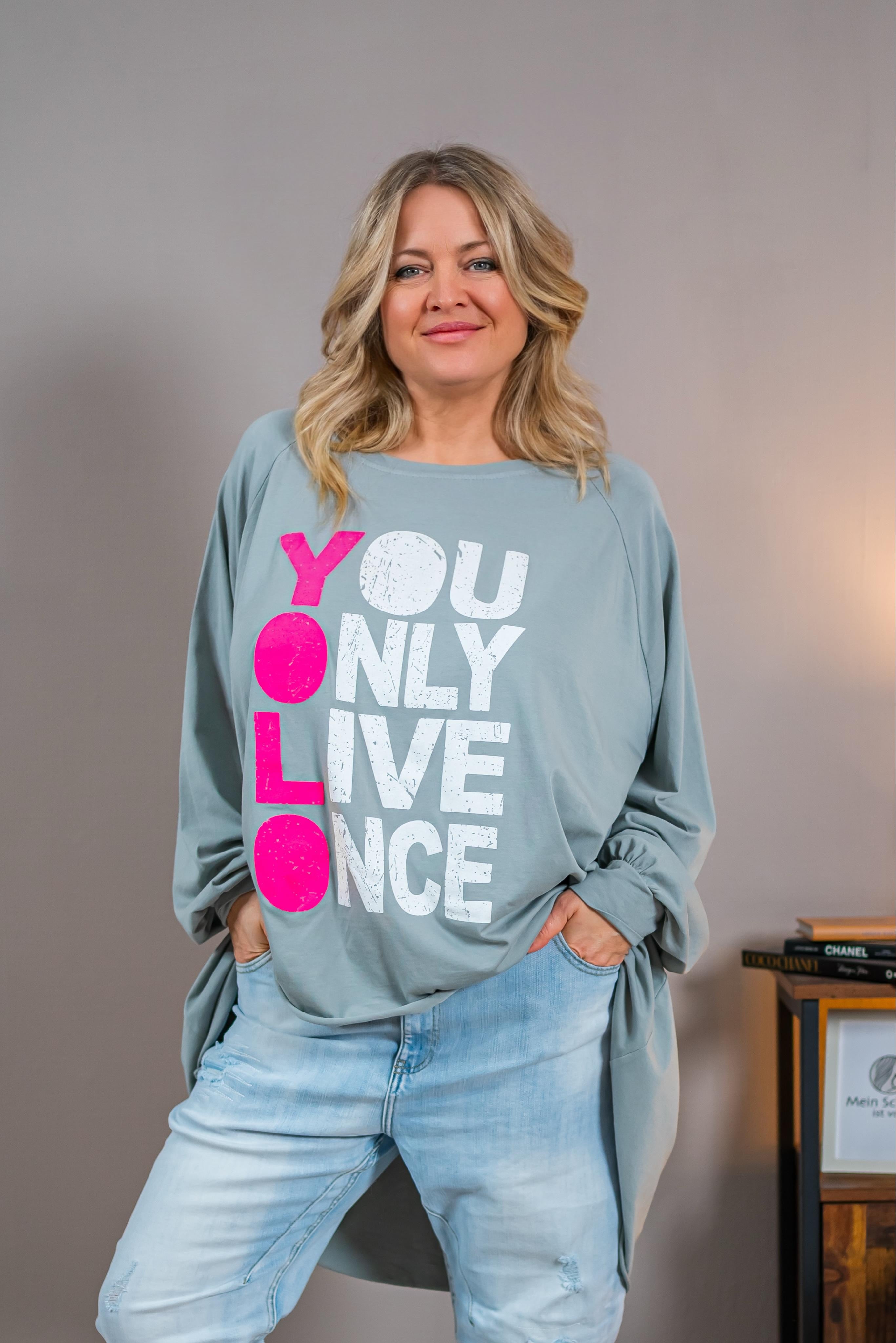 Oversize Sweatshirt mit Statement-Print, grau