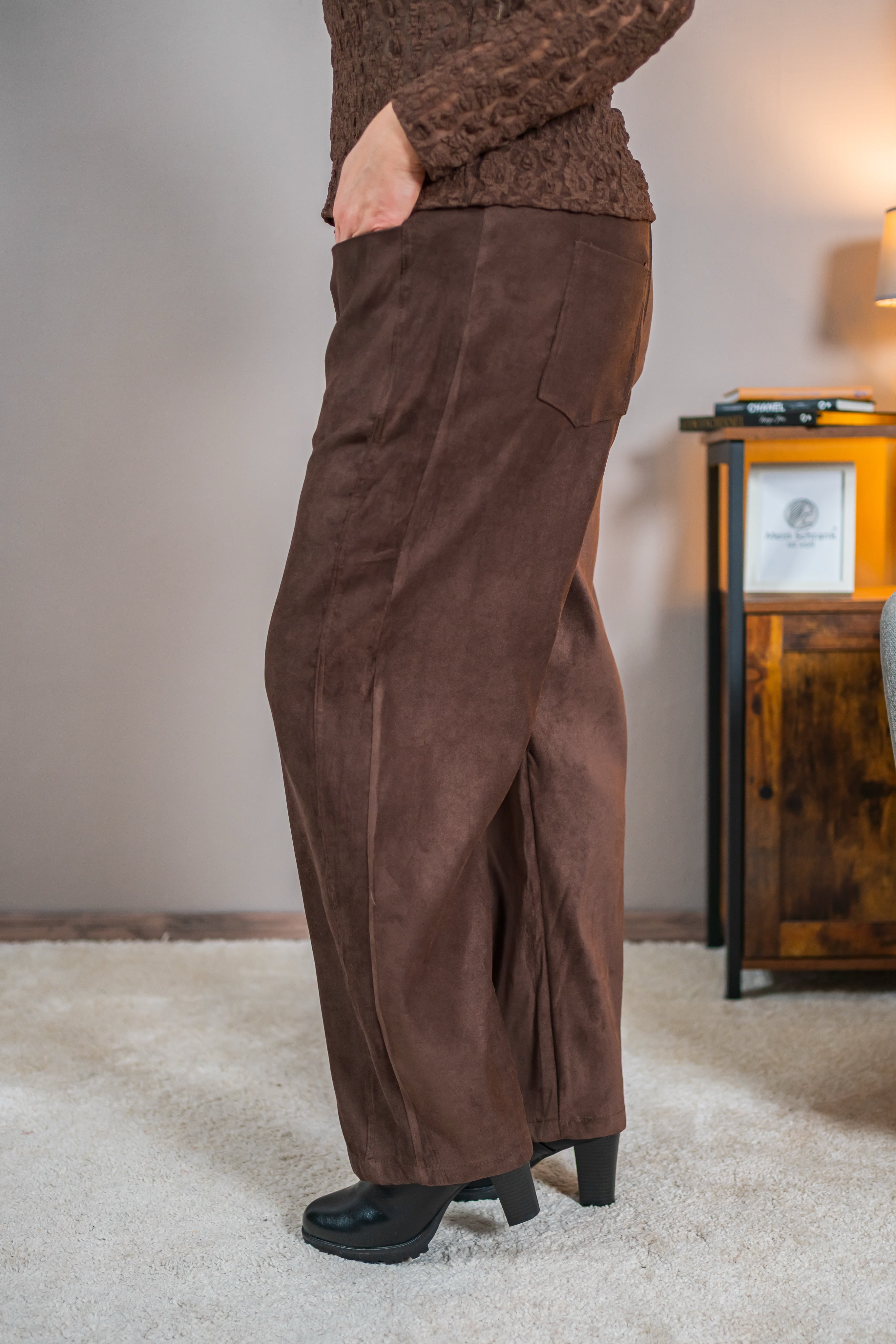 Hose im Velours-Design, schokobraun