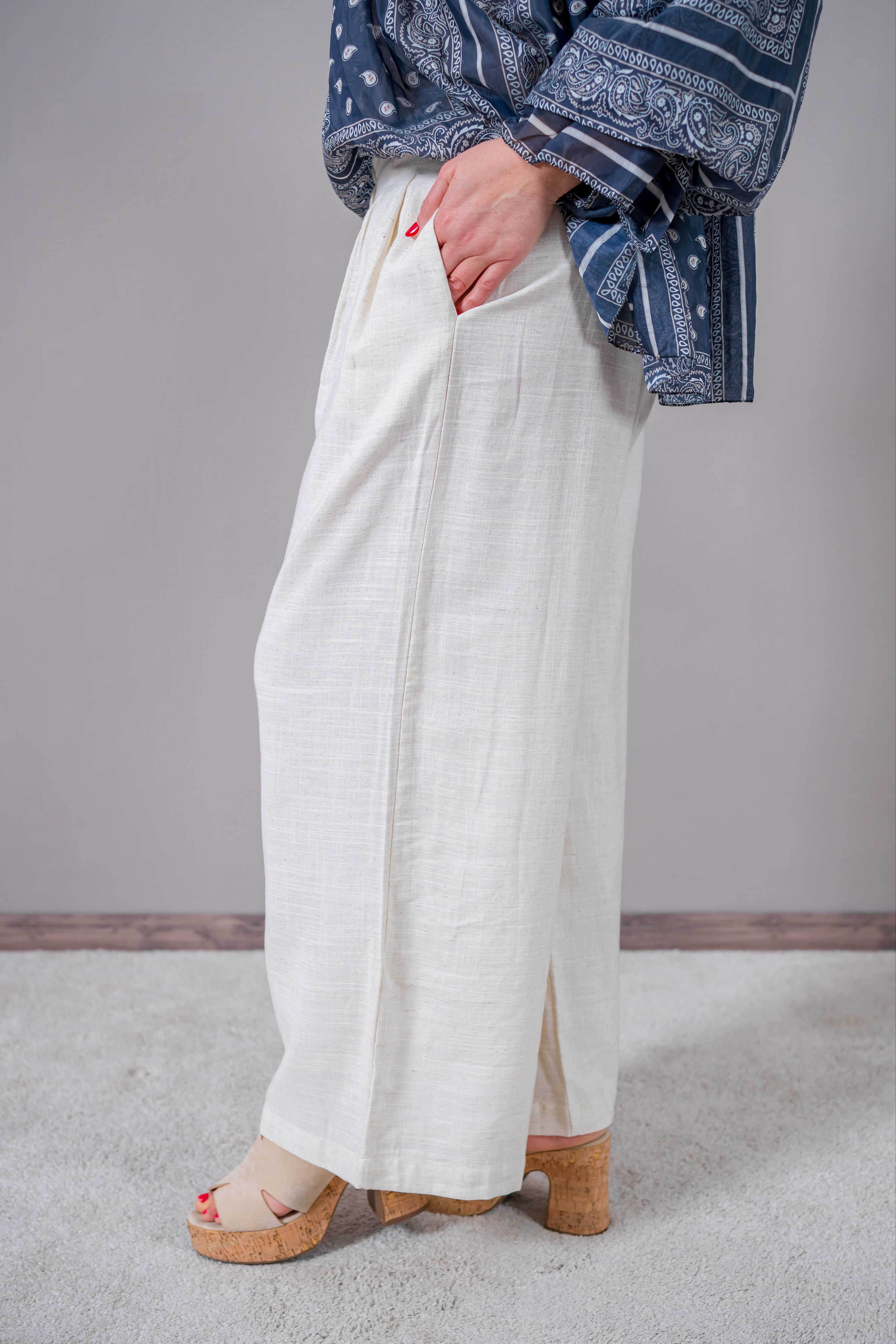 Leichte Stoffhose aus Leinengemisch, beige