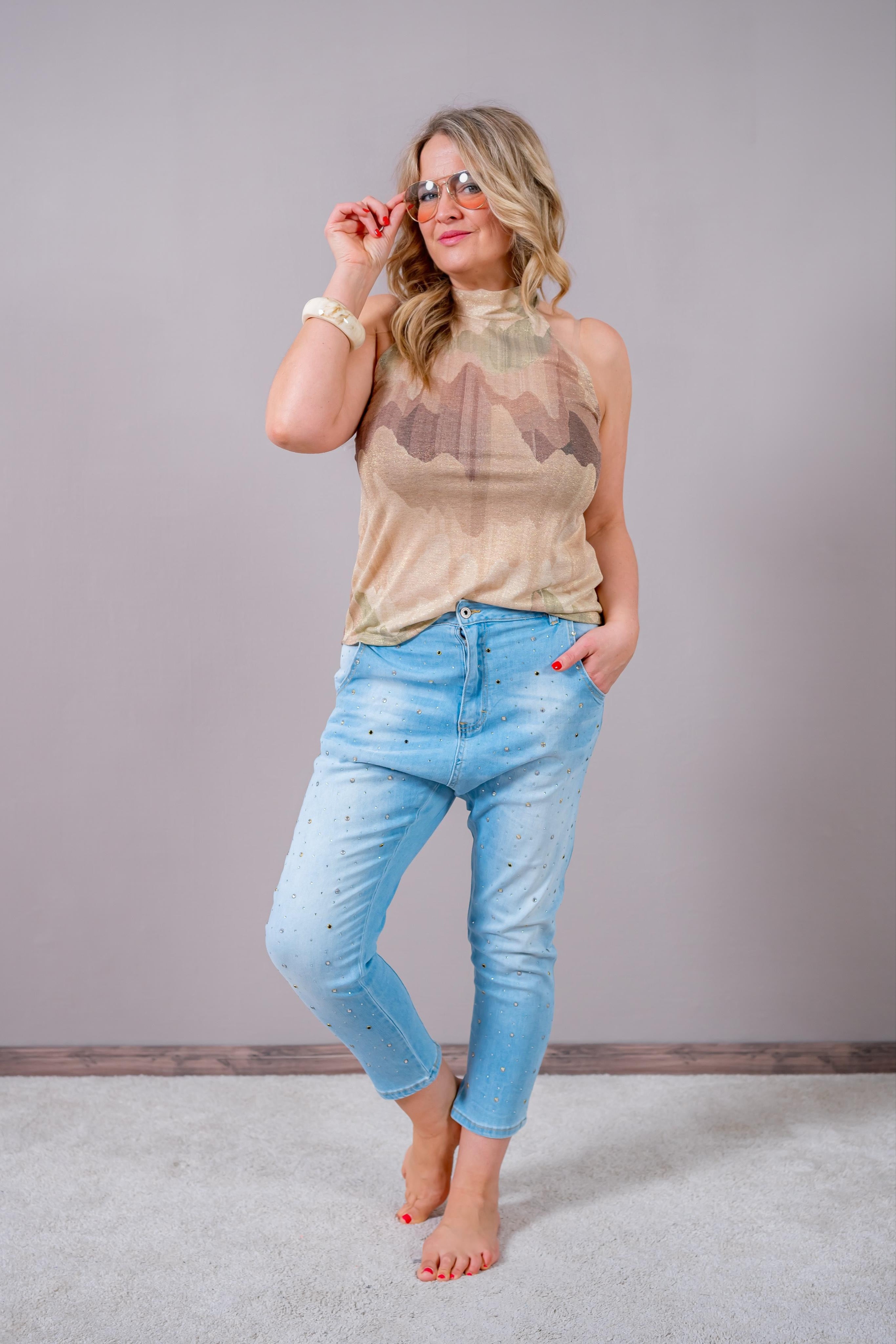 Leichte Baggy-Jeans mit Steinchen besetzt, hellblau