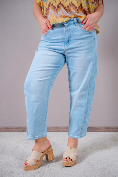 Leichte Barrel-Jeans, hellblau