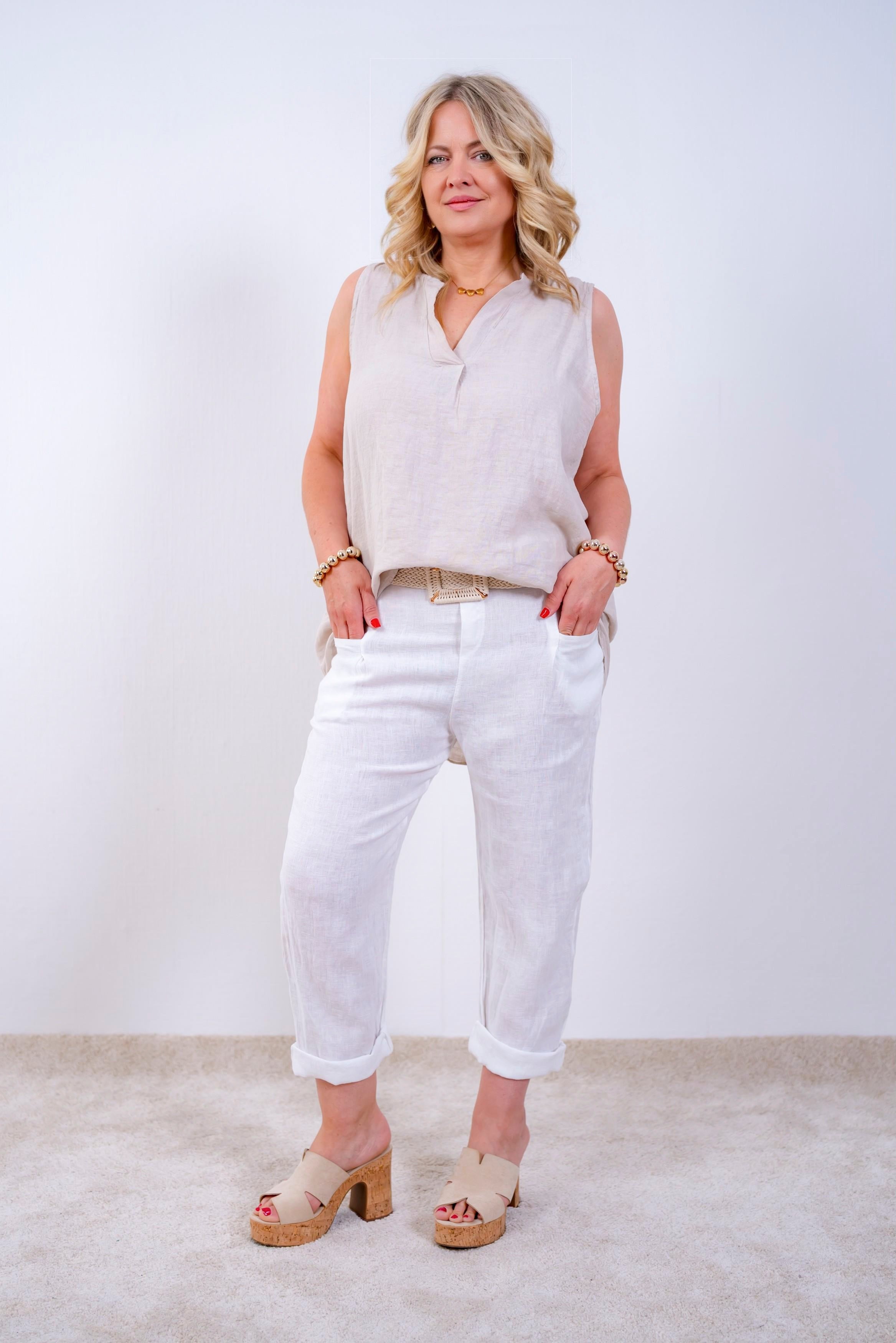 Leinentop mit V-Ausschnitt, beige