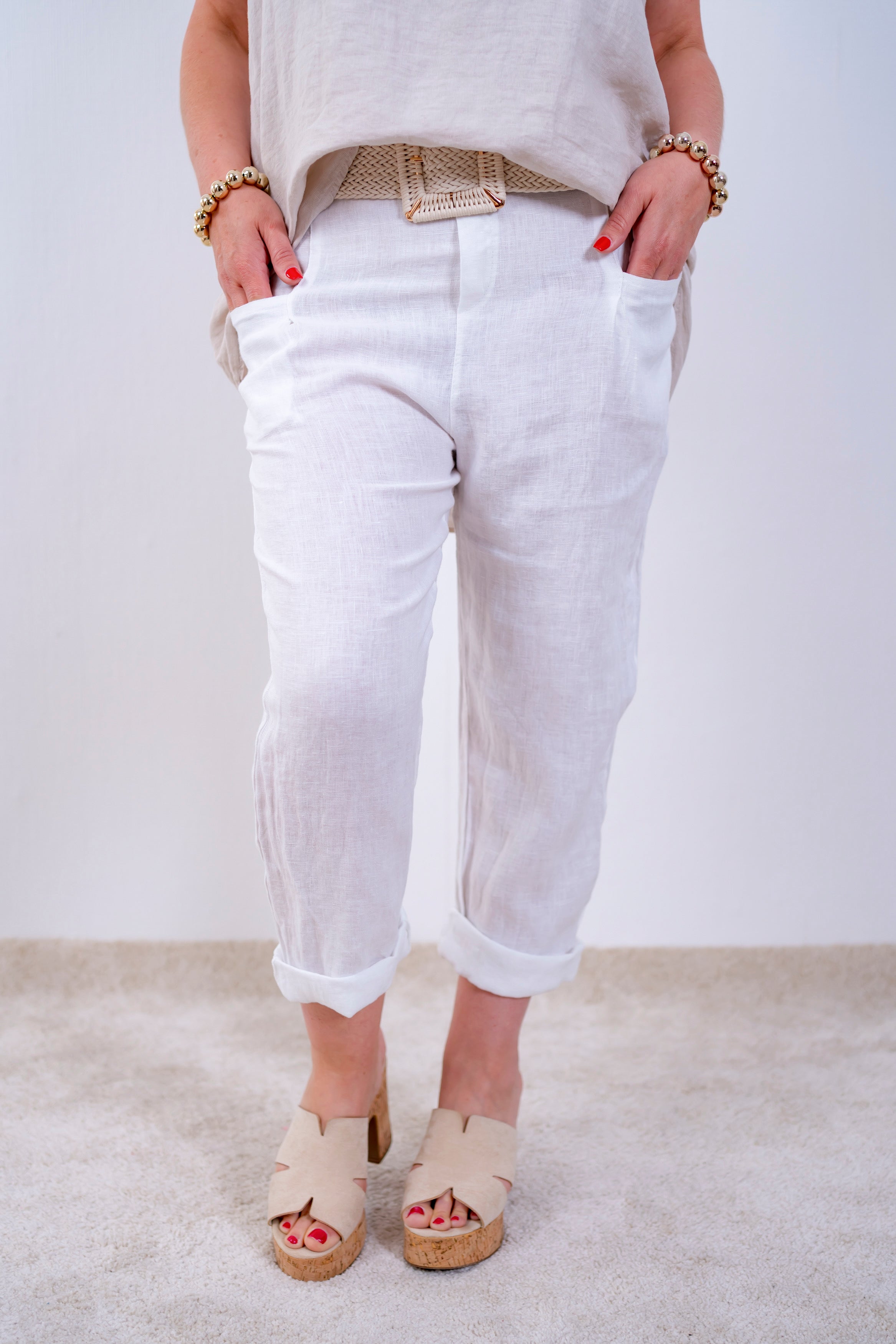 Leinenhose mit Gürtel, weiß