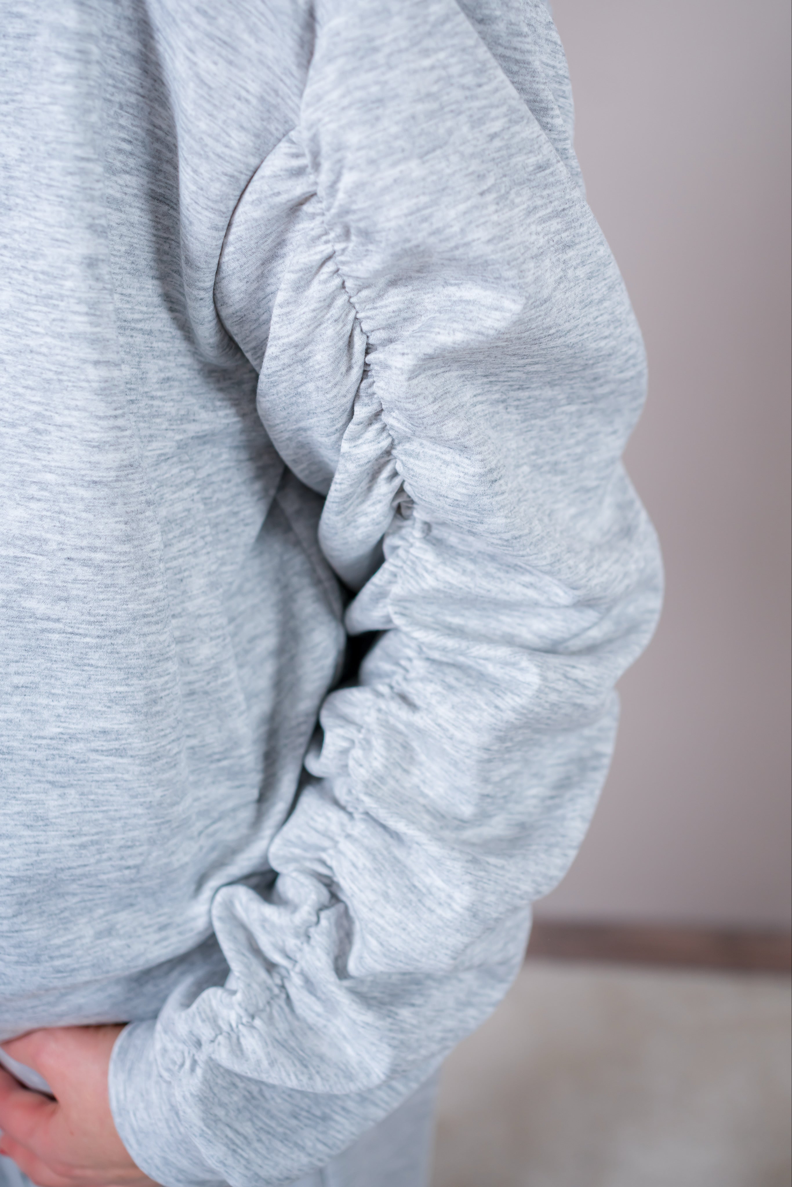 Sweat-Blousonjacke mit gerafften Ärmeln, hellgrau meliert