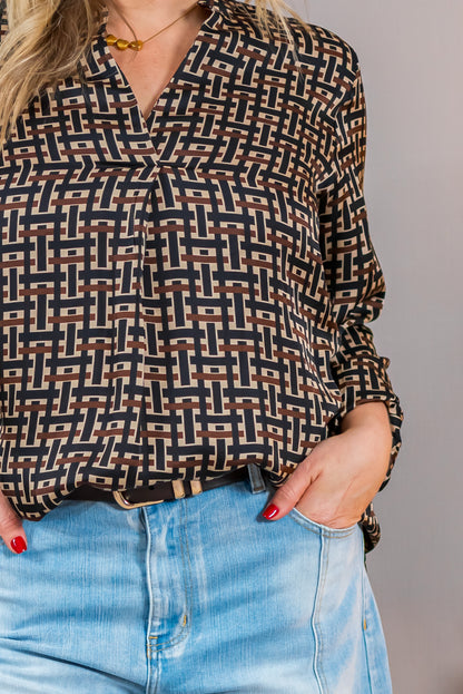 Leichte Bluse, gemustert