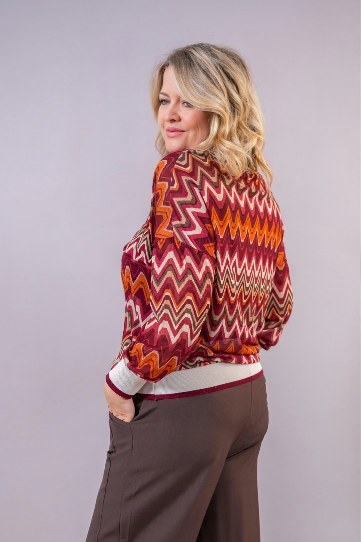 Feinstrickshirt mit Zick-Zack-Muster, mehrfarbig