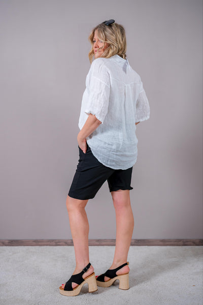 Shorts mit Gürtel, schwarz