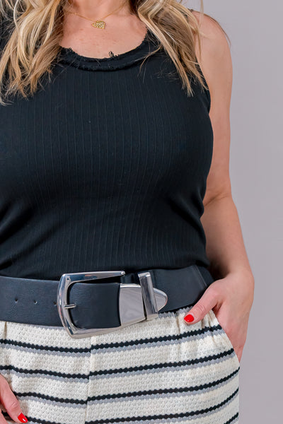 Rippen-Top mit Destroyed V-Ausschnitt & Stern-Patch, schwarz