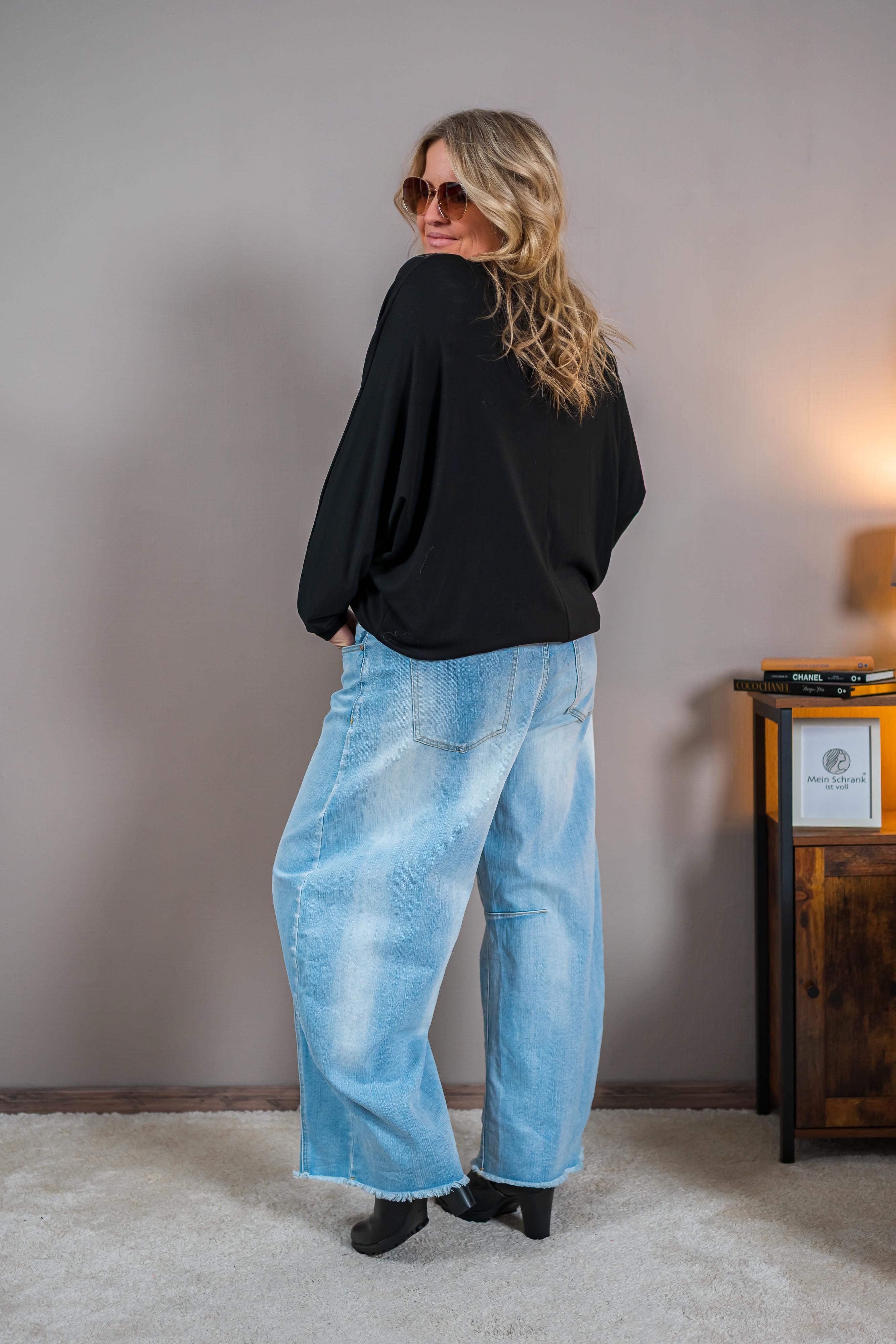 Oversize Shirt WHY NOT in Schwarz mit pinkem Statement Print