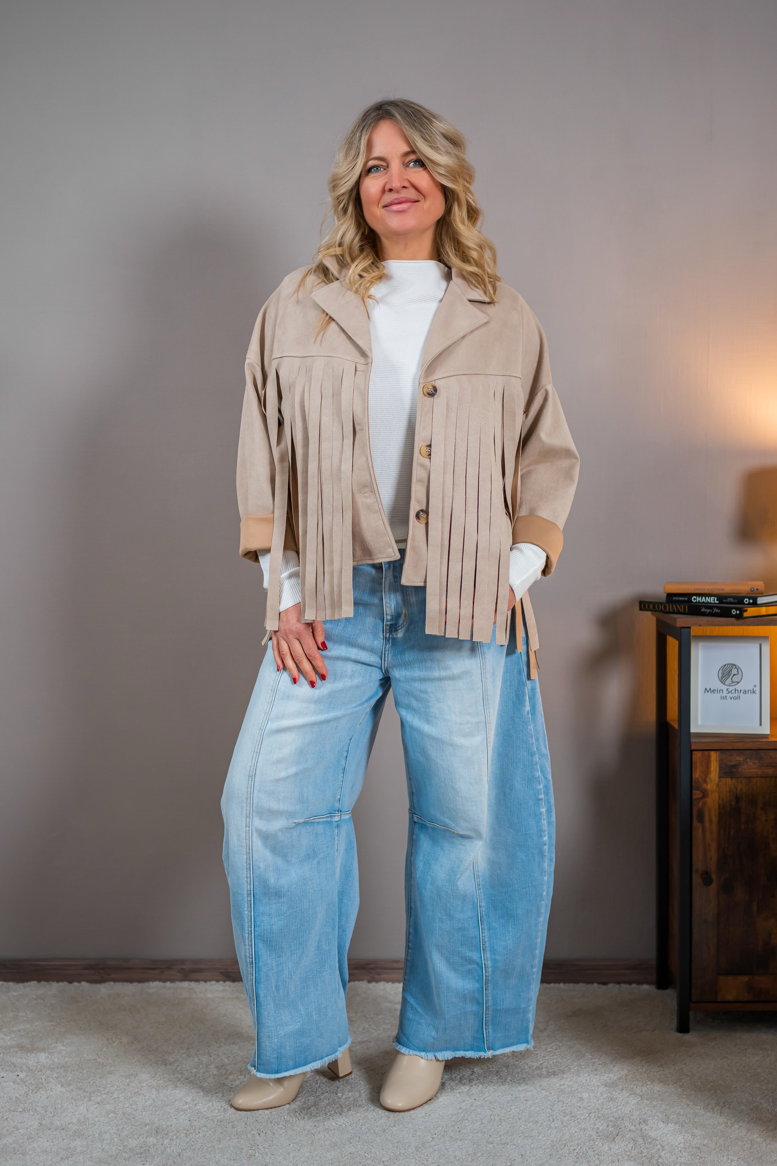 Stylische Jacke in Wildleder-Optik mit Fransen, beige