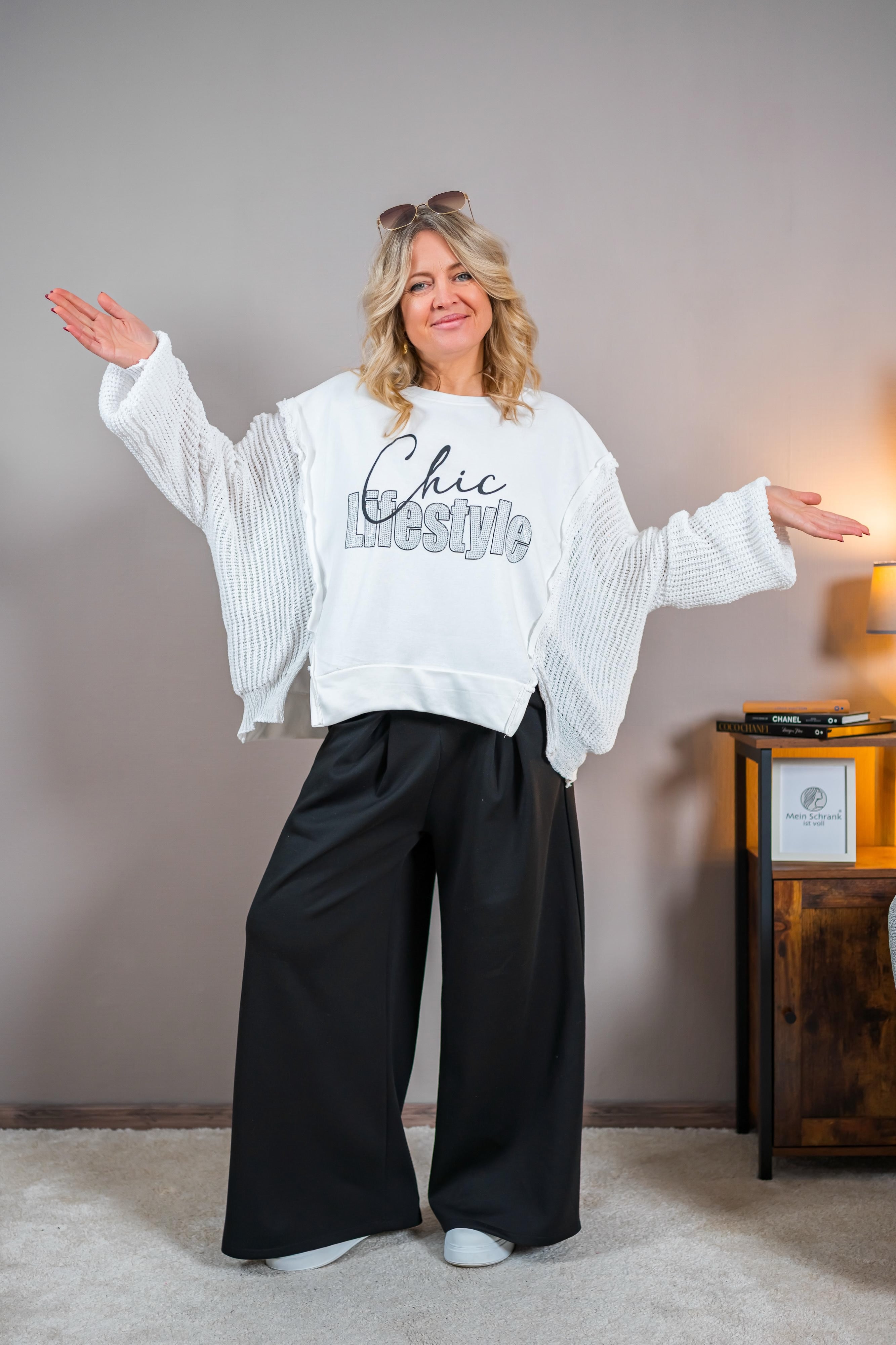 Sweatshirt mit Statement-Print und Strickärmeln, weiß