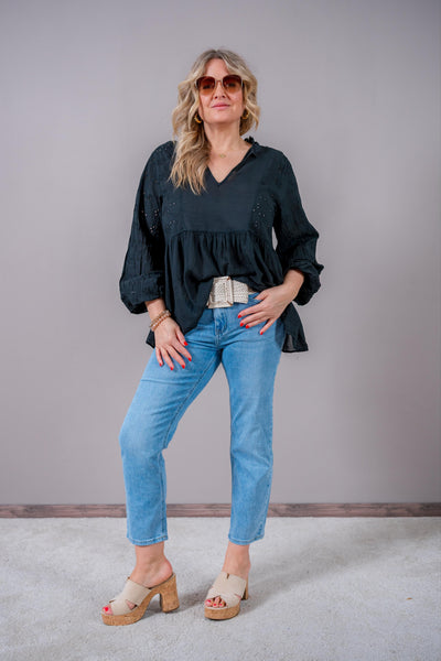 Romantische Boho-Bluse mit Lochstickerei & Rüschen, schwarz