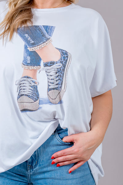 Oversize Shirt 'Sneakers & Pearls', weiß