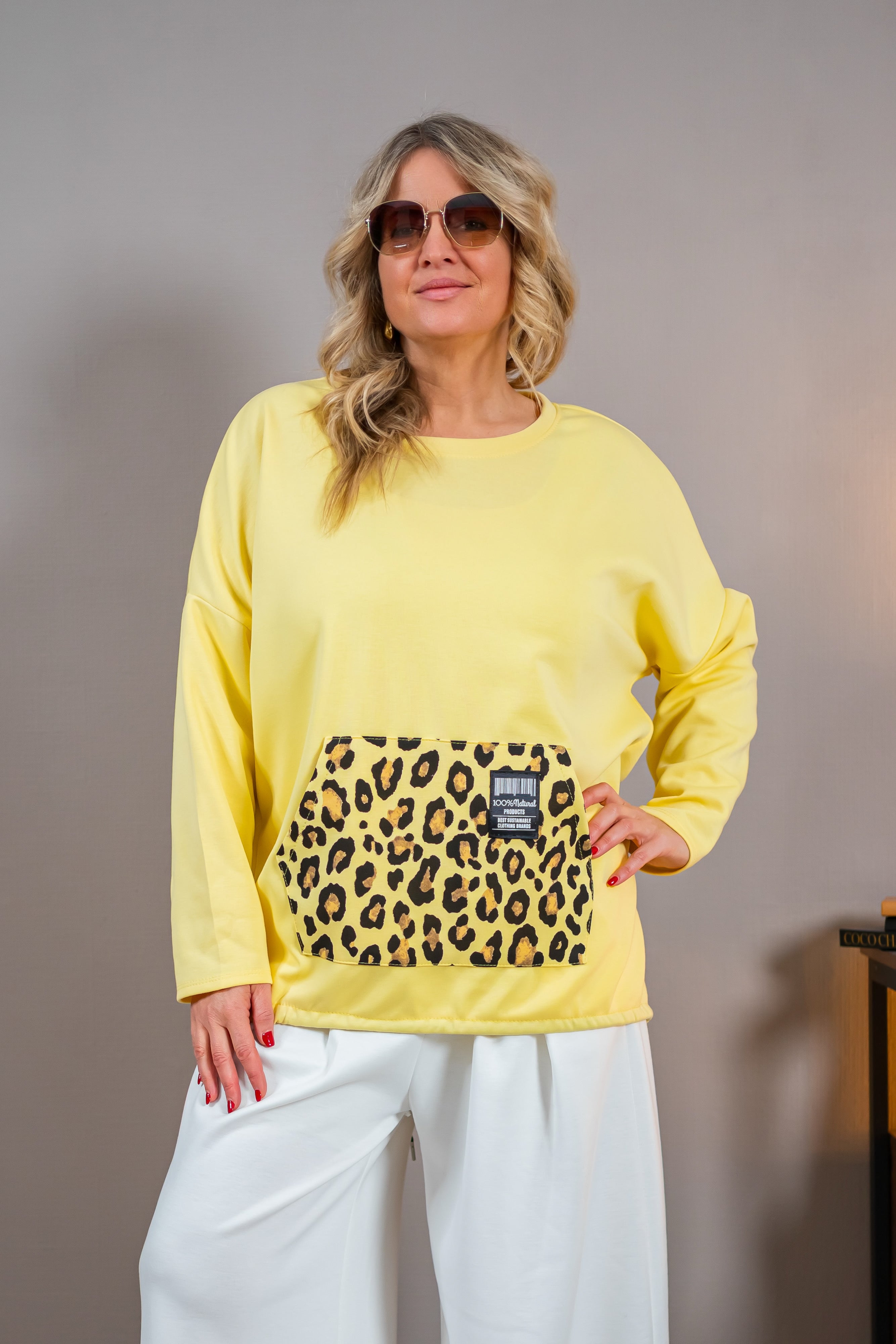 Oversize Sweatshirt mit Leo-Detail, gelb