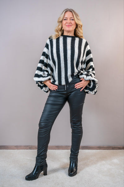 Oversize Strickpullover 'Bold Stripes', schwarz/creme