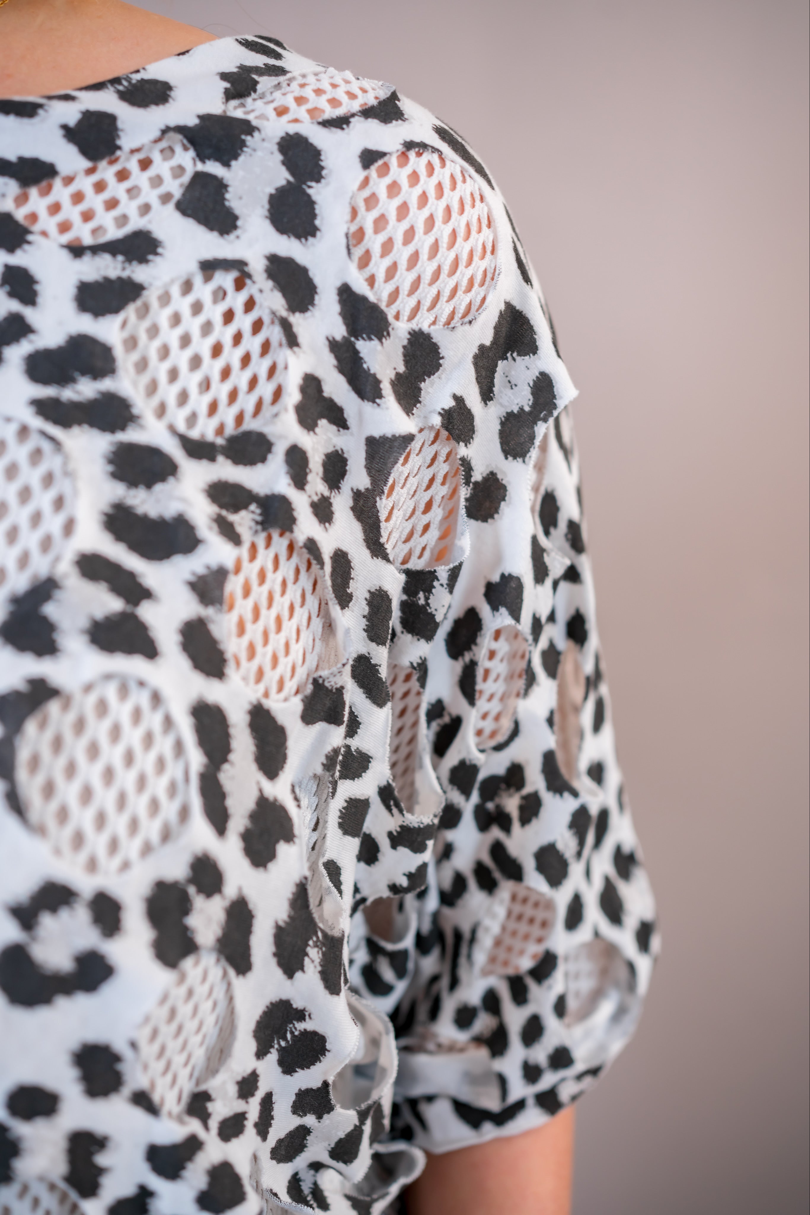Oversize Bluse Leoprint mit Netz-Einsätzen, schwarz/weiß