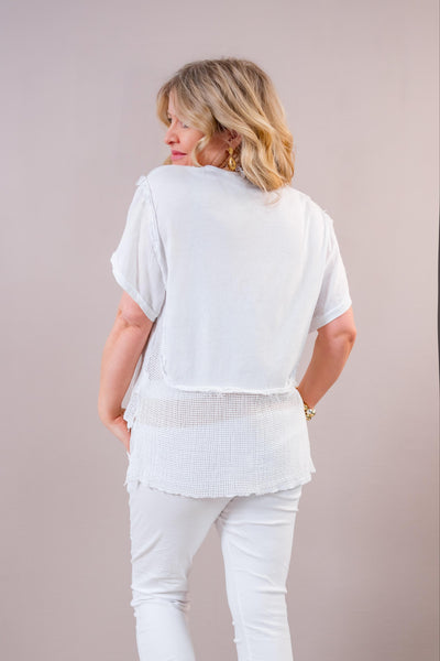 T-Shirt mit Netz-Details und Print, weiß/gold