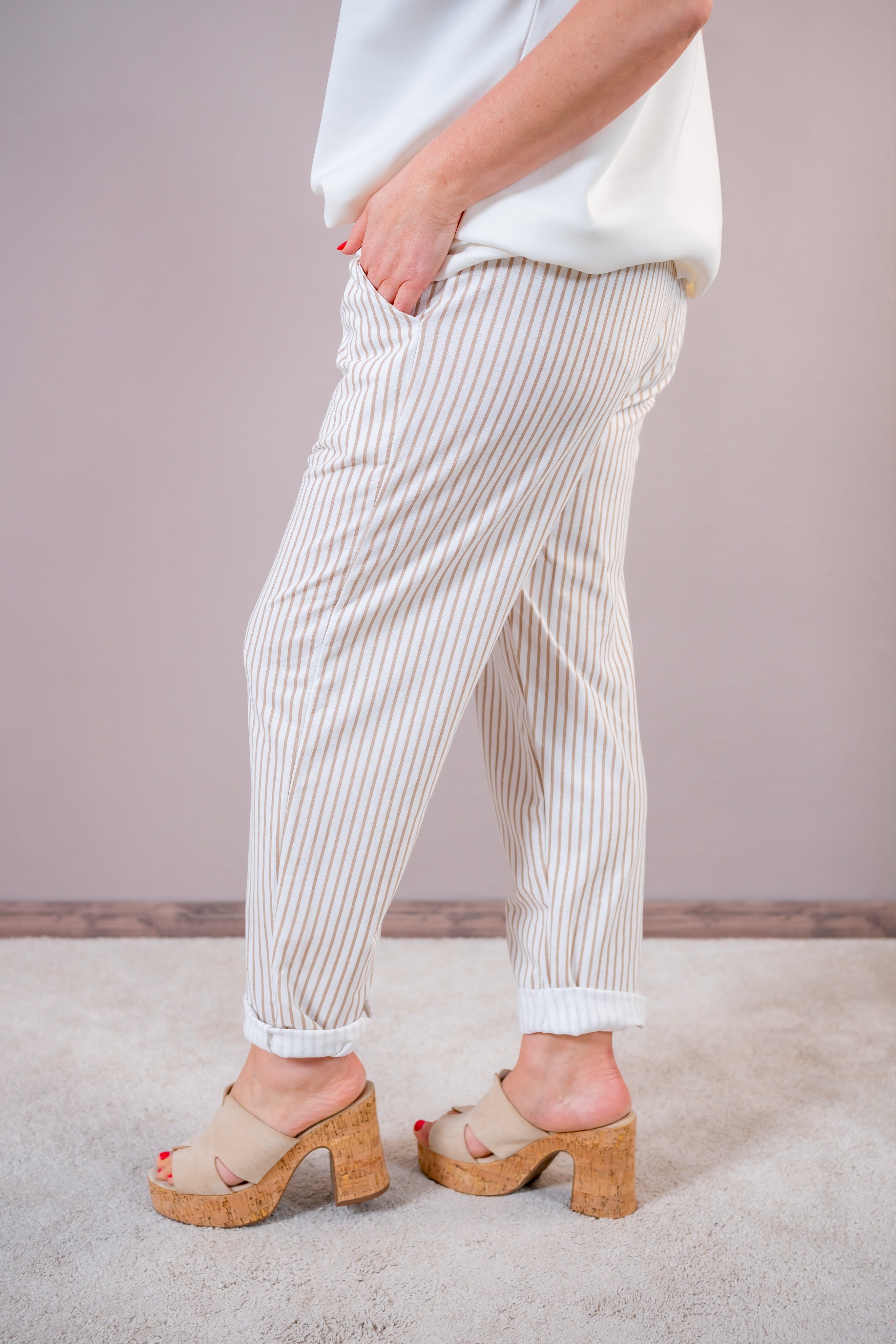 Leichte gestreifte Hose, weiß/beige