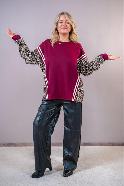 Oversize Sweatshirt mit Kontraststreifen, bordeaux/creme/leo