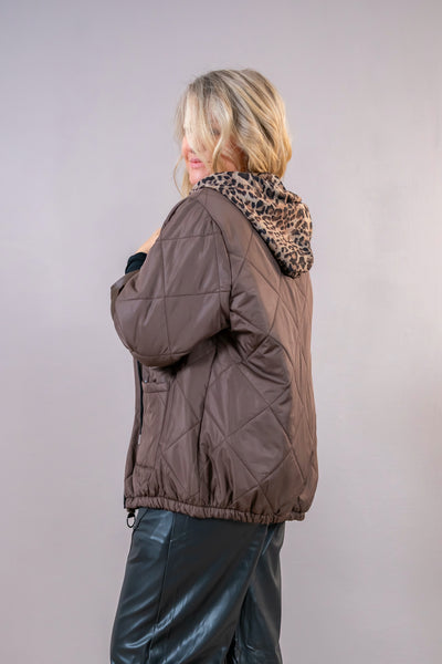 Steppjacke mit Leo-Kapuze, schokobraun