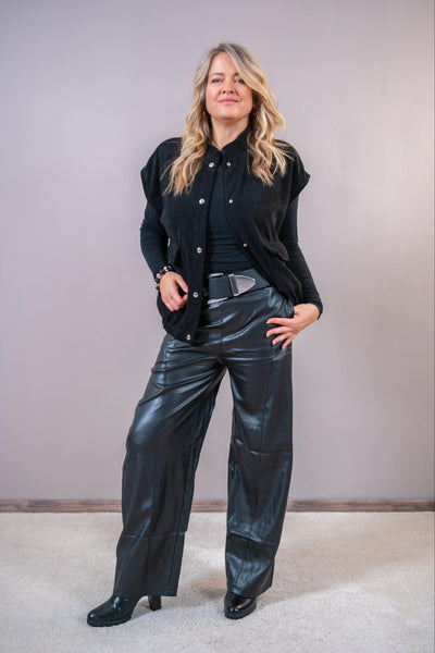 Barrel-Fit im Leder-Look, schwarz