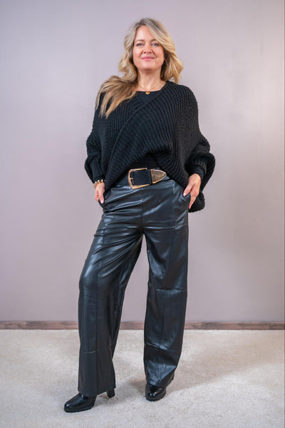 Barrel-Fit im Leder-Look, schwarz