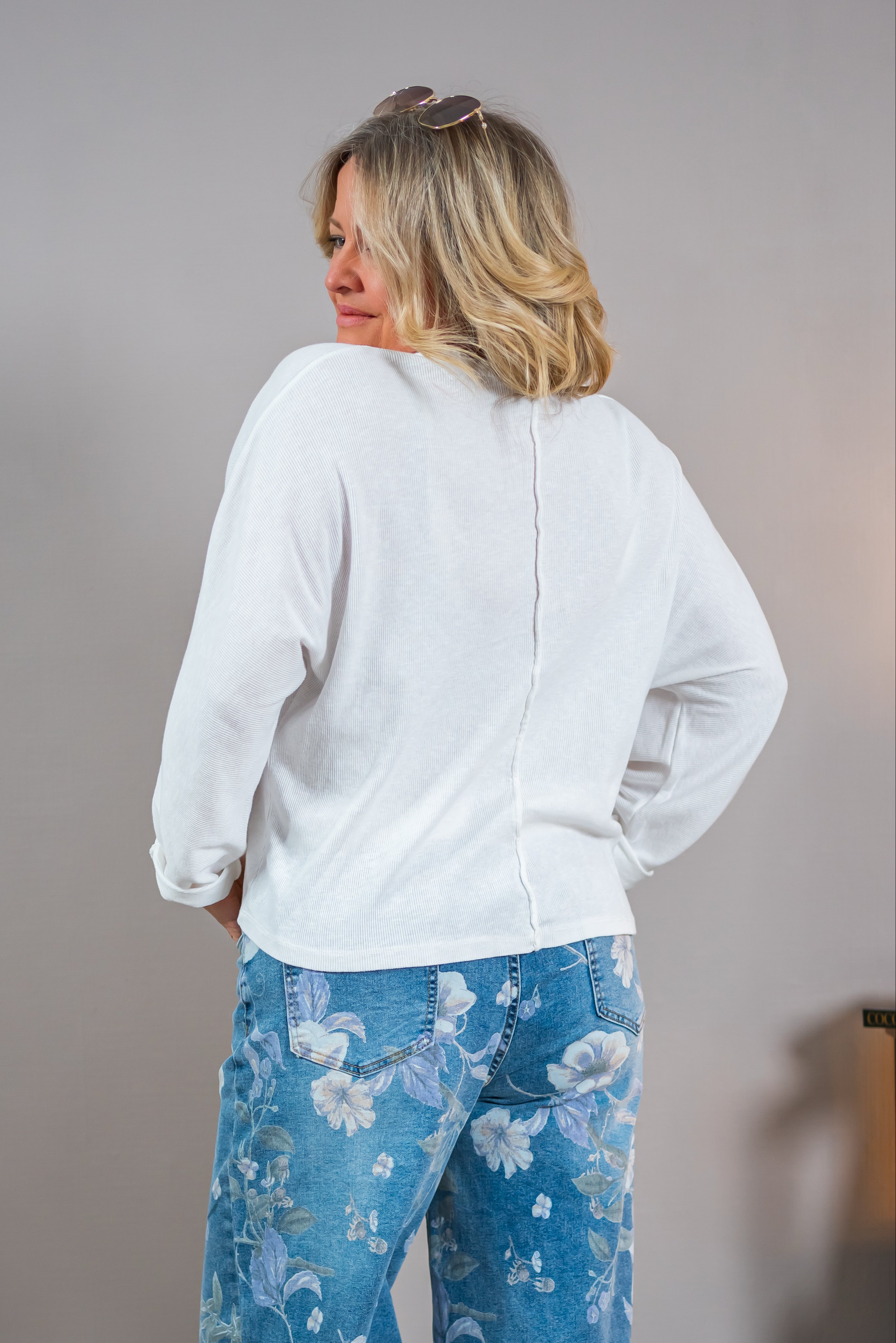 Feinstrick Shirt mit V-Ausschnitt, off-white