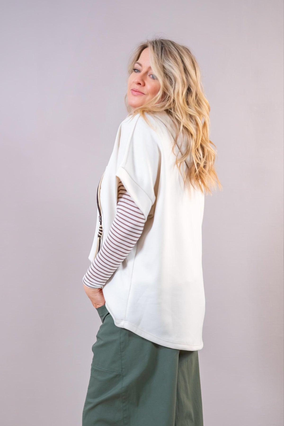 Kurzarm Sweatshirt "Brooklyn", creme