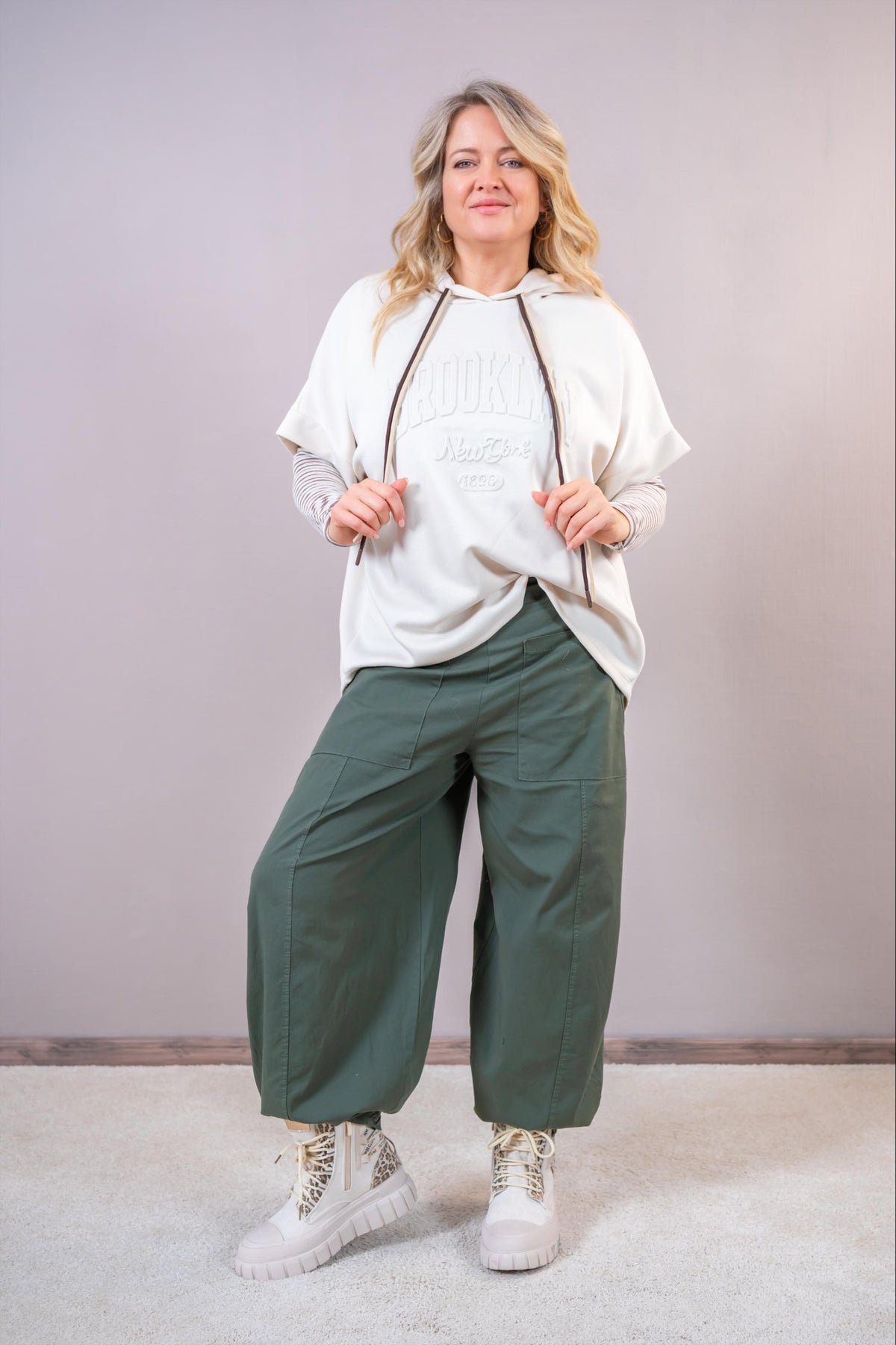 Kurzarm Sweatshirt "Brooklyn", creme