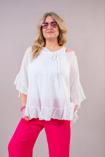 Volant-Bluse mit ausgefransten Saum, weiß