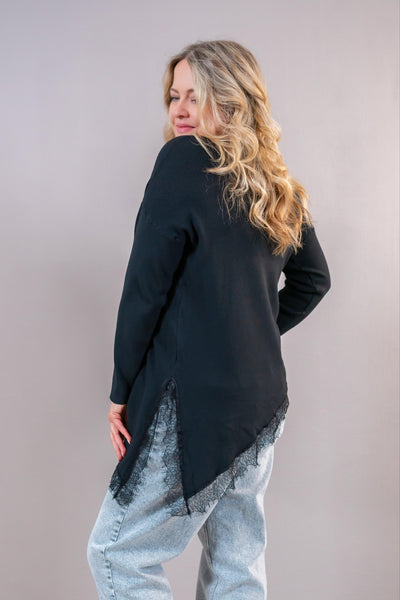 Asymmetrischer Feinstrickpullover mit Spitze, schwarz