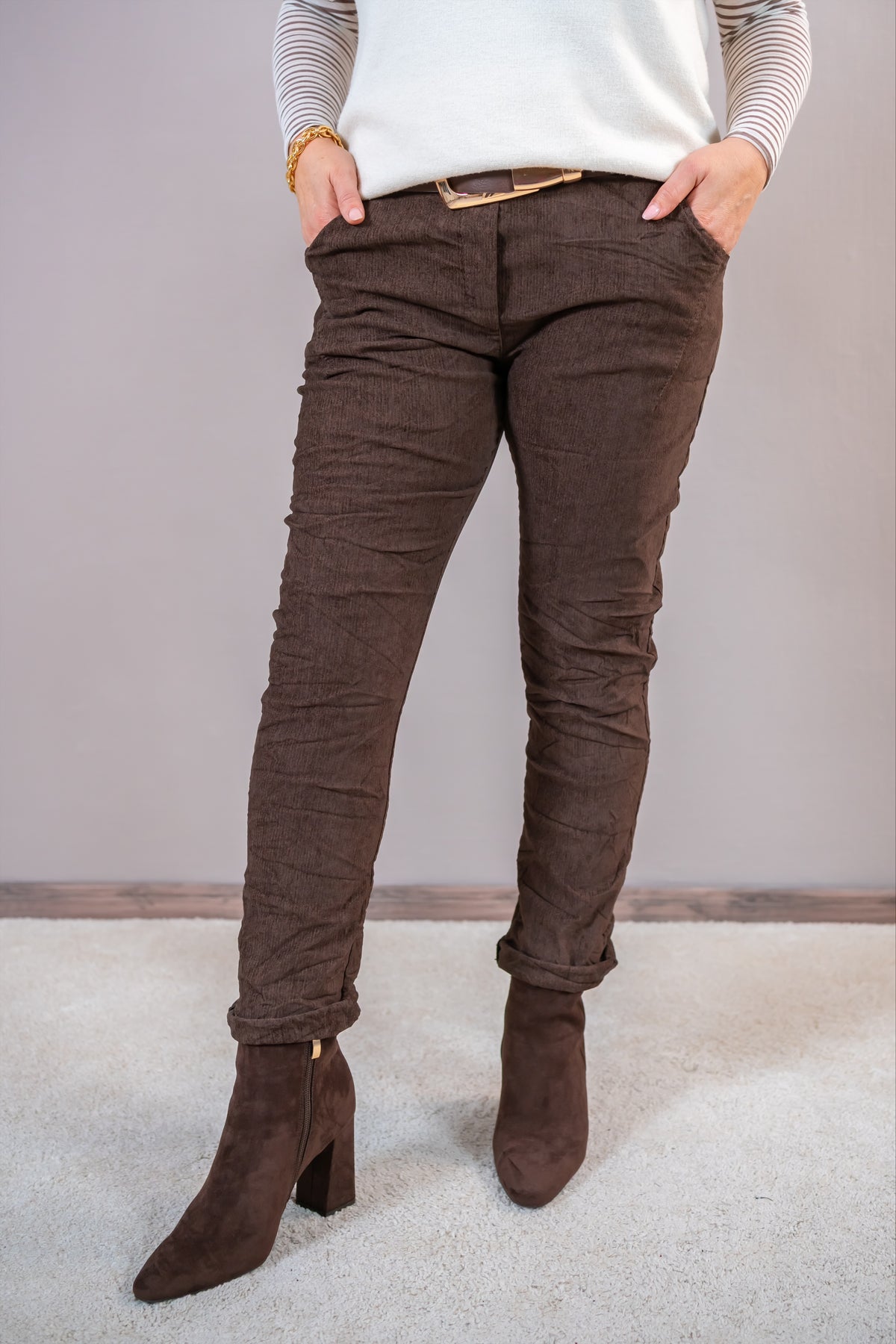 Stretchhose in Samt-Cord-Optik, schokobraun