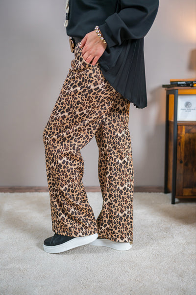 Weiche Hose mit Leoprint