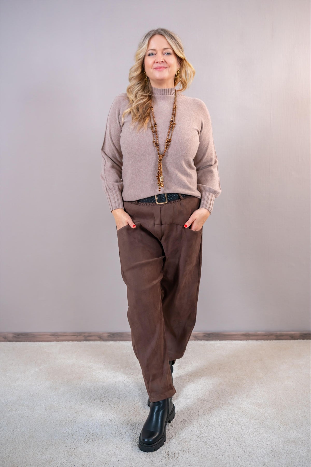 Feinstrickpullover mit Stehkragen, taupe