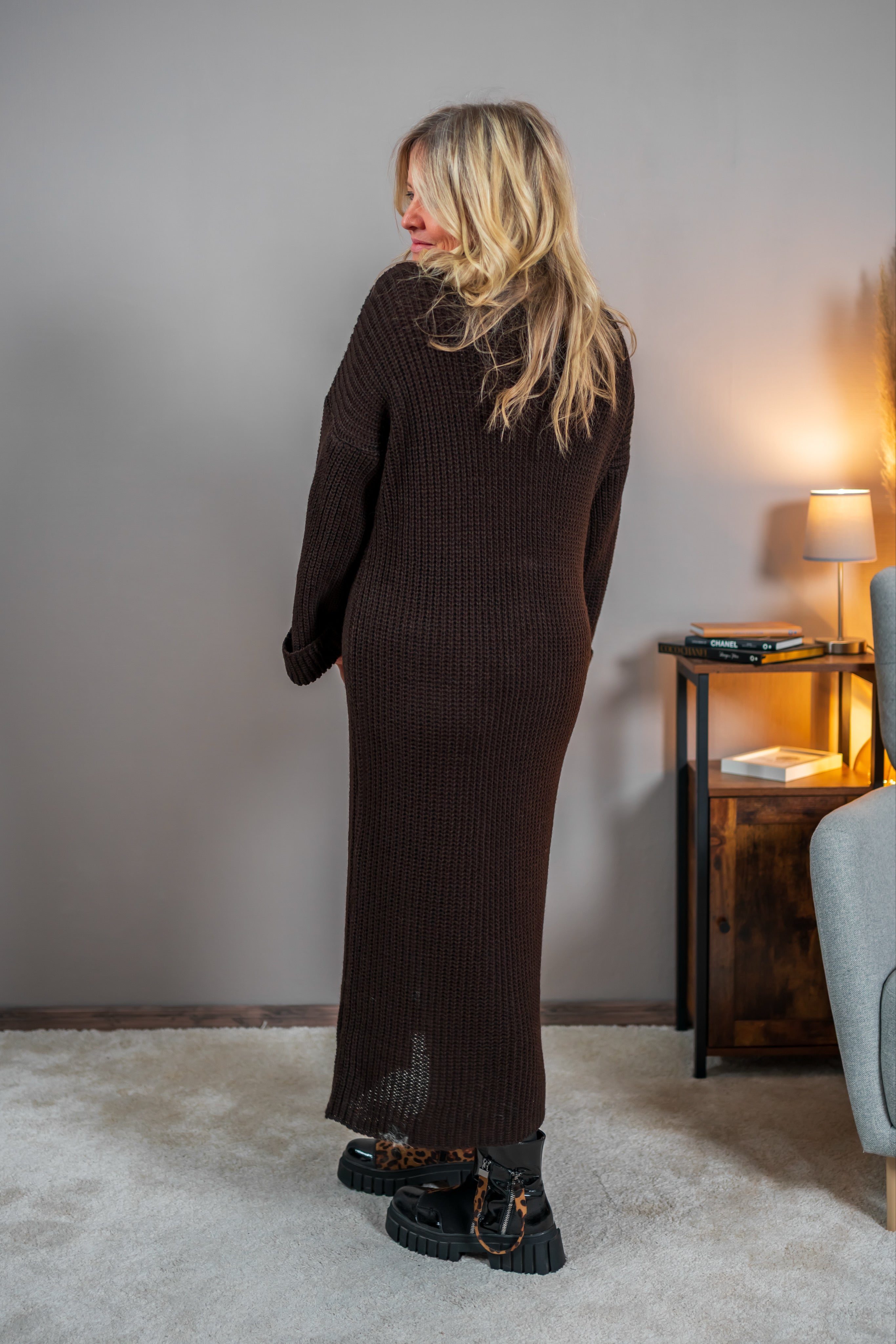 Strickkleid mit Schlitz, dunkelbraun
