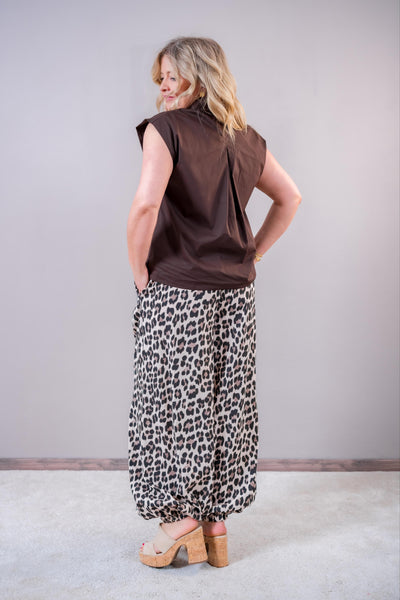 Ärmellose Bluse mit Hemdkragen, schokobraun