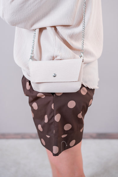 Leichtes Shirt mit passender Handtasche, beige