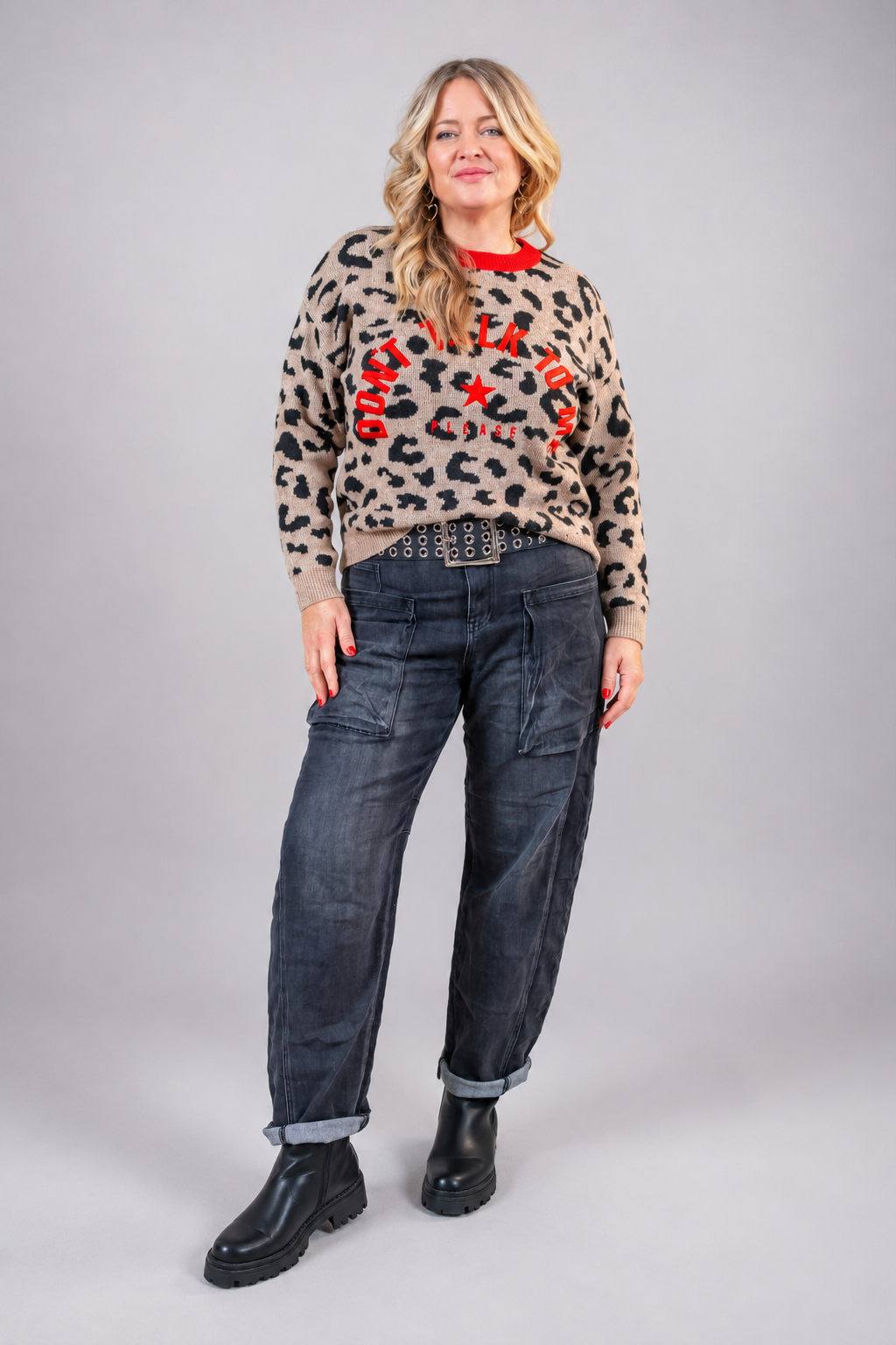 Barrel-Fit Jeans mit aufgesetzten Taschen, black-washed