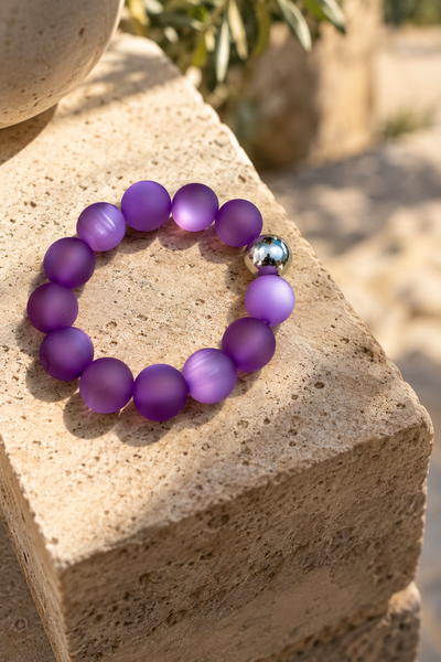 Perlenarmband mit schimmerndem Farbwechsel, lila/flieder