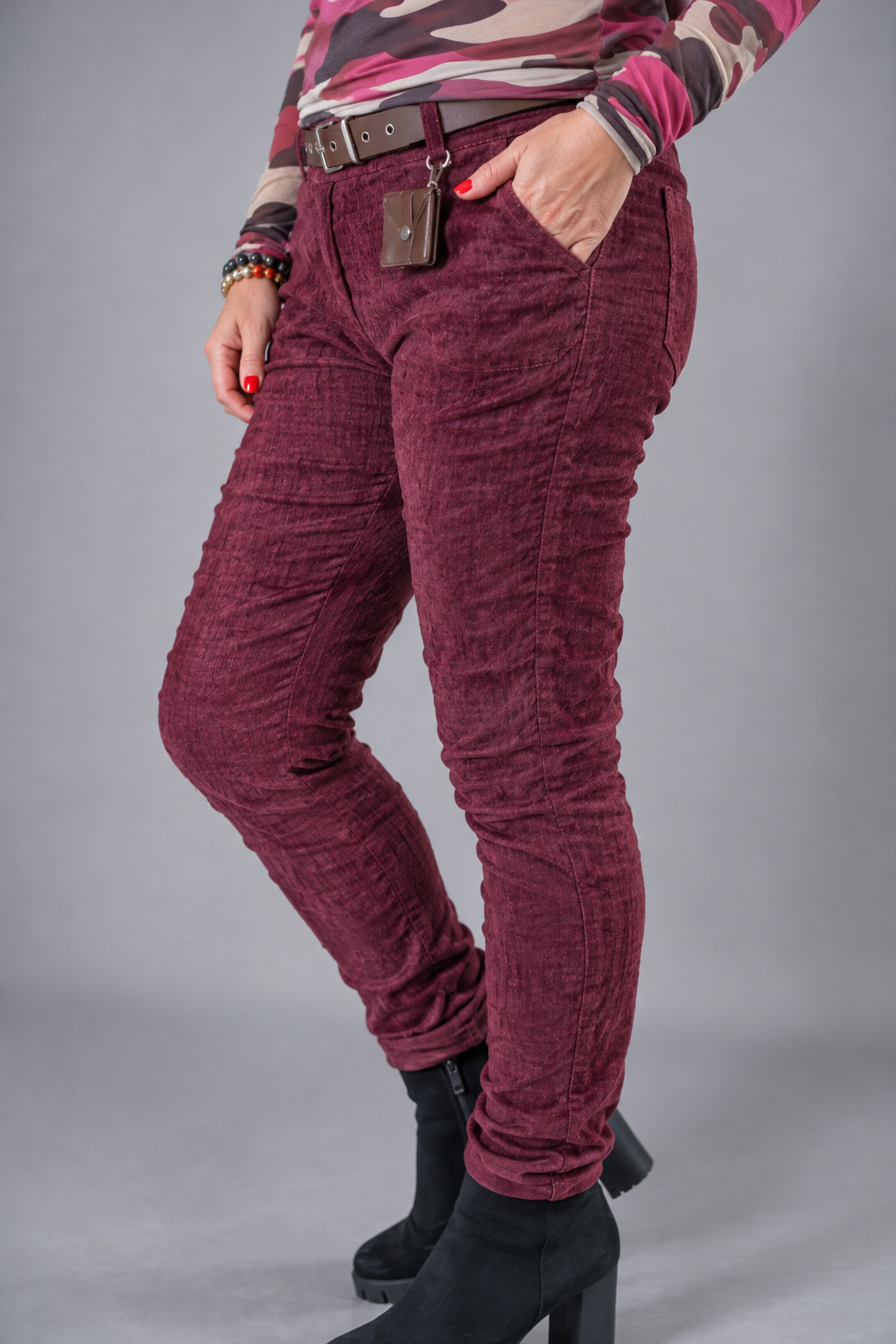 Stretchhose in Samt-Cord-Optik, burgundy